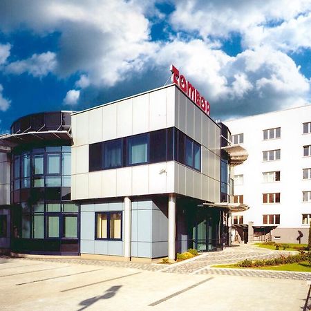 Aparthotel Gosciniec Tombor Kattowitz Exterior foto