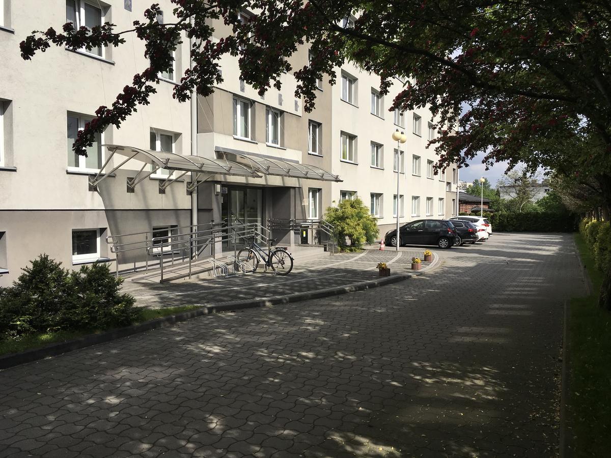 Aparthotel Gosciniec Tombor Kattowitz Exterior foto